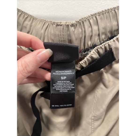 The North Face Beige 9” Inseam Belted Cargo Shorts Men’s Size S - Picture 6 of 6